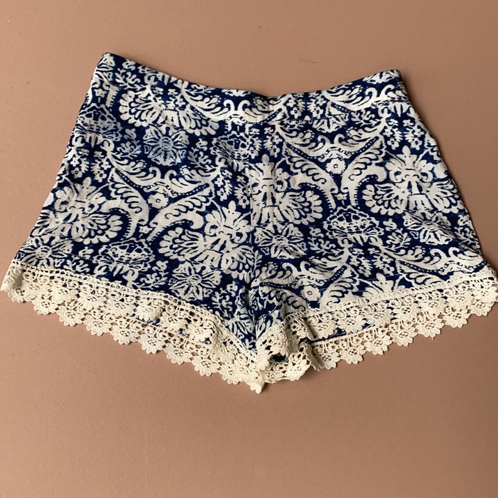 Banjul Damask Print Shorts